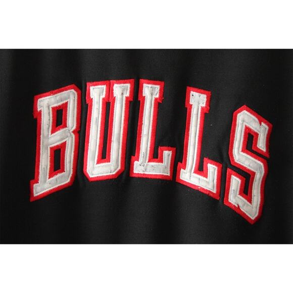 Vintage 90's Black Reebok Chicago Bulls NBA Varsity Zip-Up Jacket - Picture 6 of 6